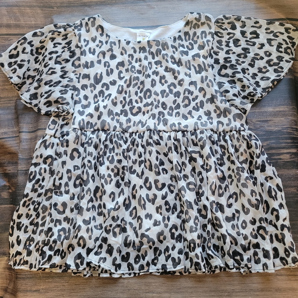 Leopard Print Flowy Top Oversized S